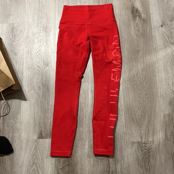 used once LIMITED EDITION lulu leggings - Picture 5 of 8